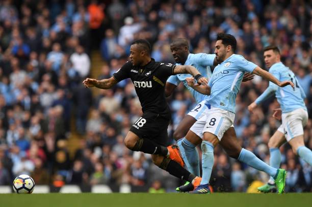 在左后卫的 在左后卫的